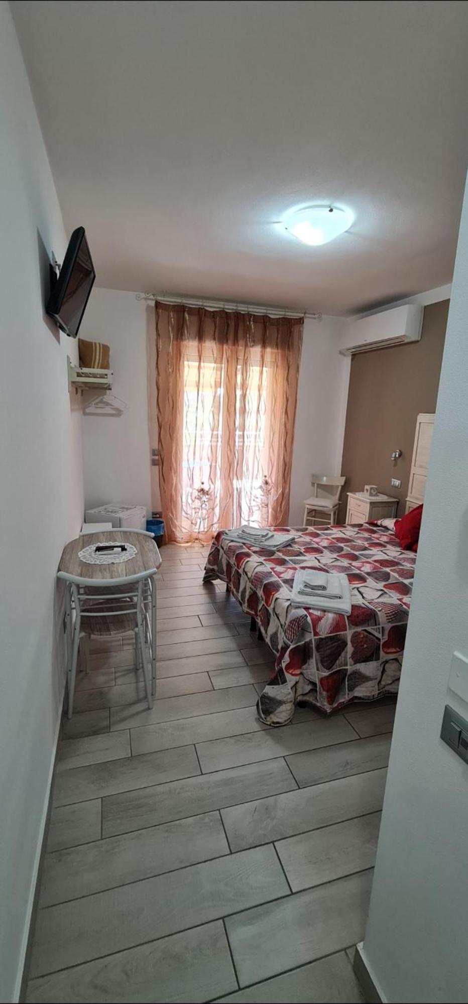 Quarantotto B&B Raffa Kültér fotó